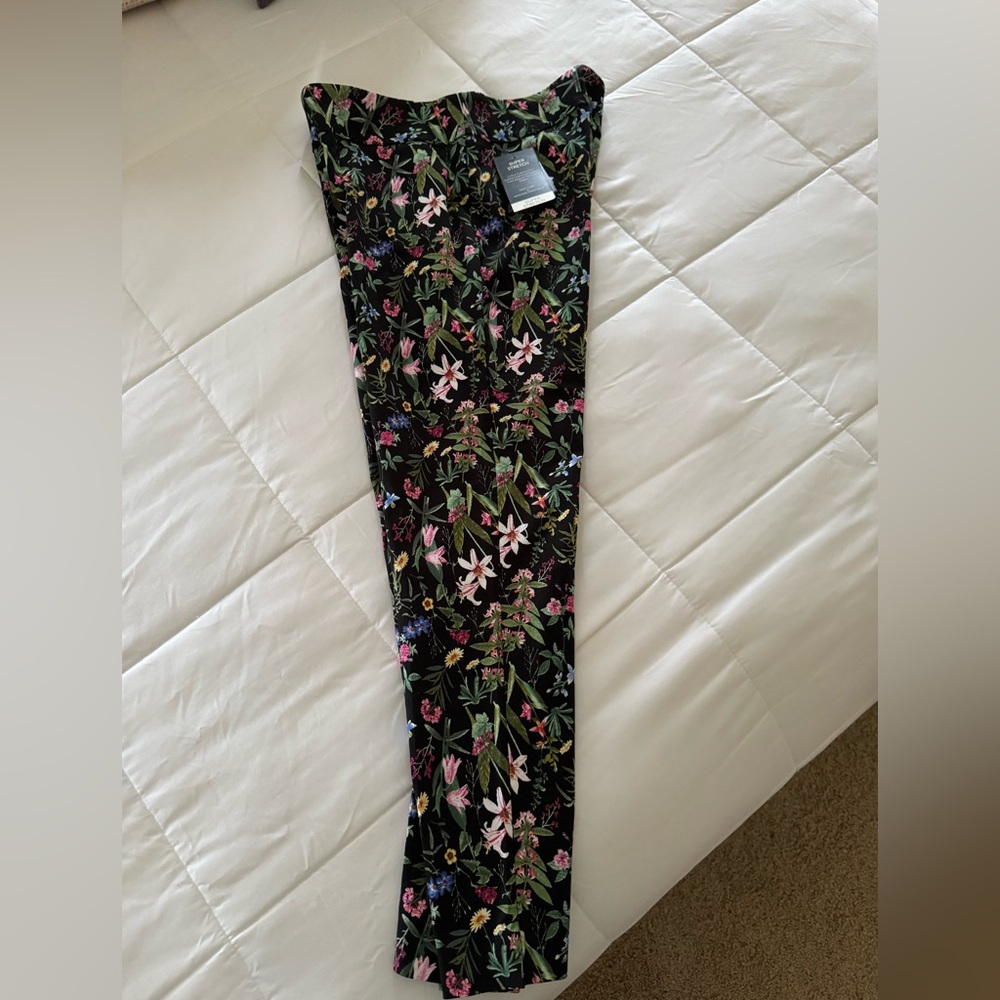 Floral Black Pants NWT sz 8